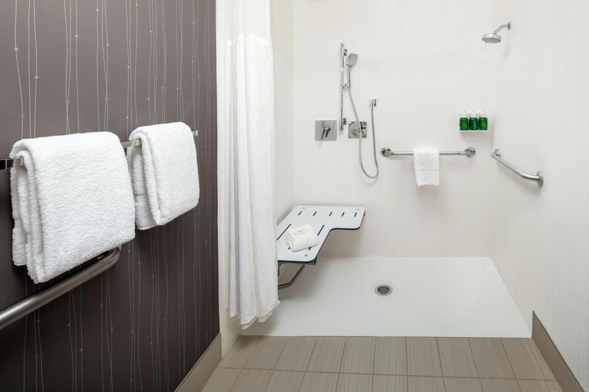 Hotel Courtyard By Marriott Dayton North Exterior foto